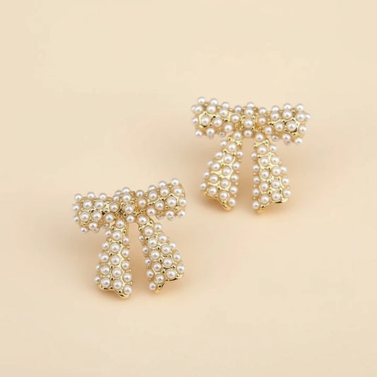 Gala Bow Pearl earrings