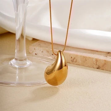 gold plated waterdrop necklace